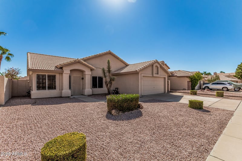 1131 Artesian Way, Gilbert, AZ 85234