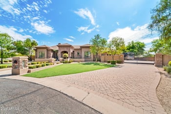 1131 E Desert Ct, Gilbert, AZ 85234
