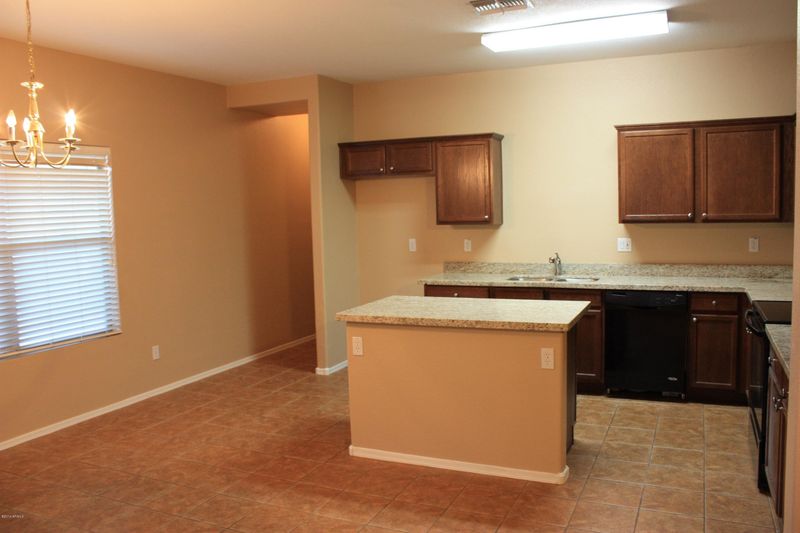 1131 S Bogle Ct, Chandler, AZ 85286