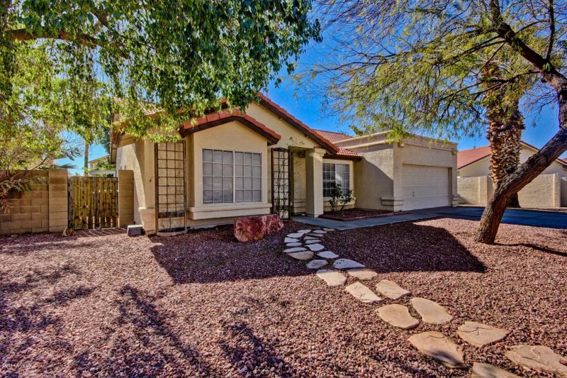 11317 W Emerald Ln, Avondale, AZ 85392