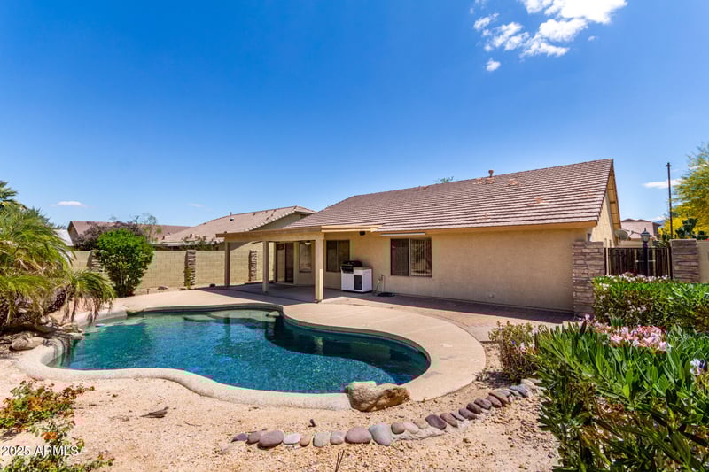11318 Hopi Dr, Goodyear, AZ 85338