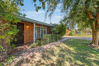 1132 Flynn Ln, Phoenix, AZ 85014