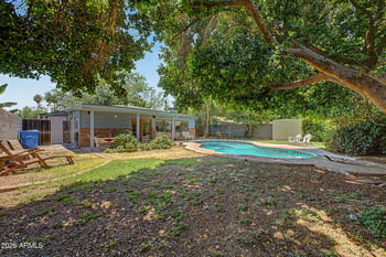 1132 Flynn Ln, Phoenix, AZ 85014