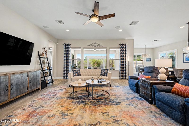 1132 E Holland Park Dr, Gilbert, AZ 85297