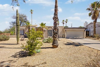 1132 E Village Cir Dr N, Phoenix, AZ 85022