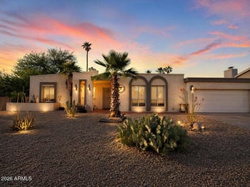 1132 Village Circle Dr, Phoenix, AZ 85022