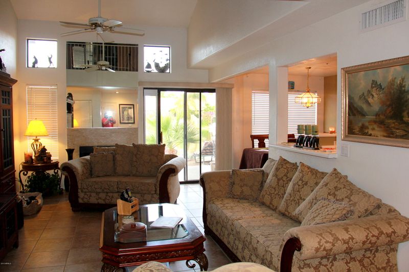 1132 W Edge Water Dr, Gilbert, AZ 85233