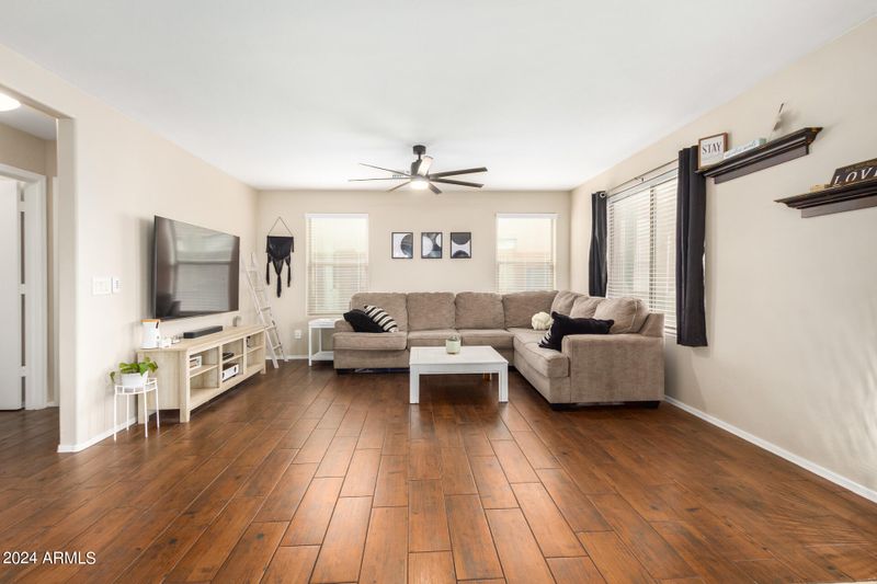 11320 N 153rd Dr, Surprise, AZ 85379