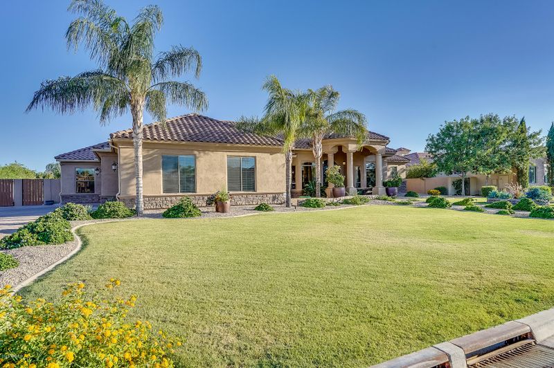 11323 E Chestnut Dr, Chandler, AZ 85249