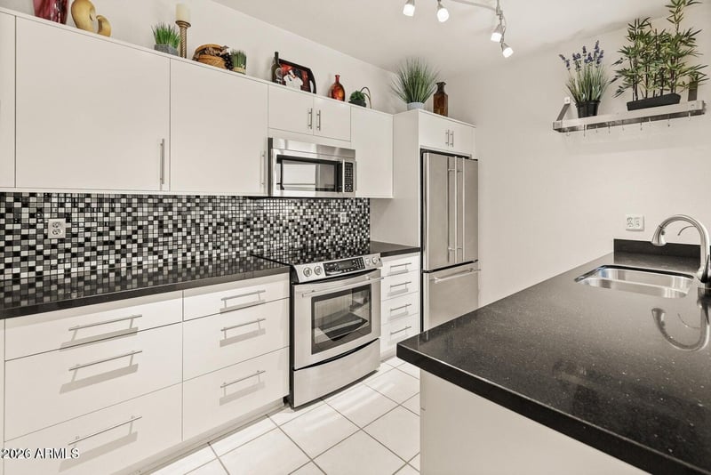 11333 N 92nd St #1021, Scottsdale, AZ 85260