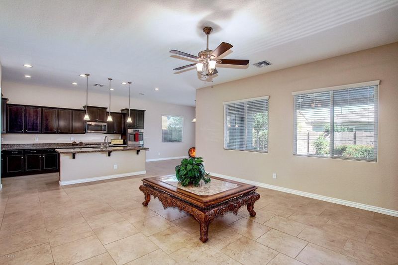 1134 E Goldcrest St, Gilbert, AZ 85297