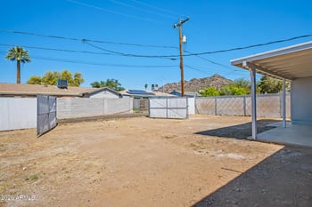 1134 Las Palmaritas Dr, Phoenix, AZ 85020