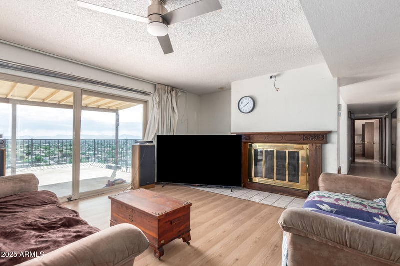 1134 Peoria Ave, Phoenix, AZ 85029