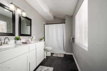 1134 W 2nd St, Mesa, AZ 85201