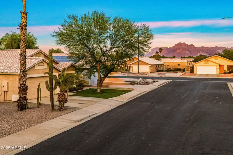 11340 Caballero St, Mesa, AZ 85207