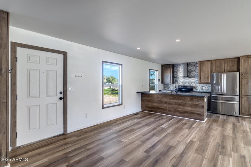 11341 6th Ave, Apache Junction, AZ 85120