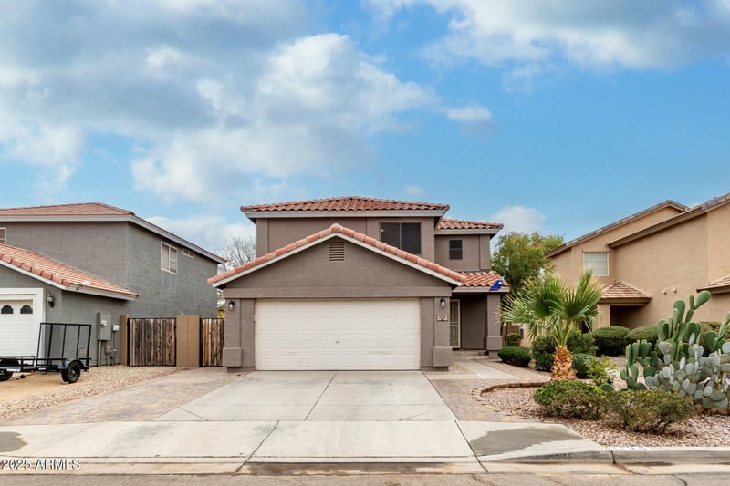 1135 Desert Holly Dr, San Tan Valley, AZ 85143