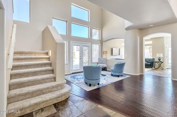 1135 Mountain Vista Dr, Phoenix, AZ 85048