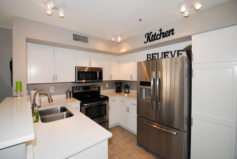1135 W Mango Dr, Gilbert, AZ 85233