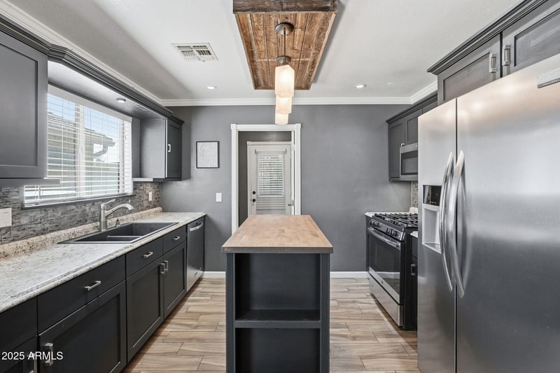 11355 Crestbrook Dr, Surprise, AZ 85378