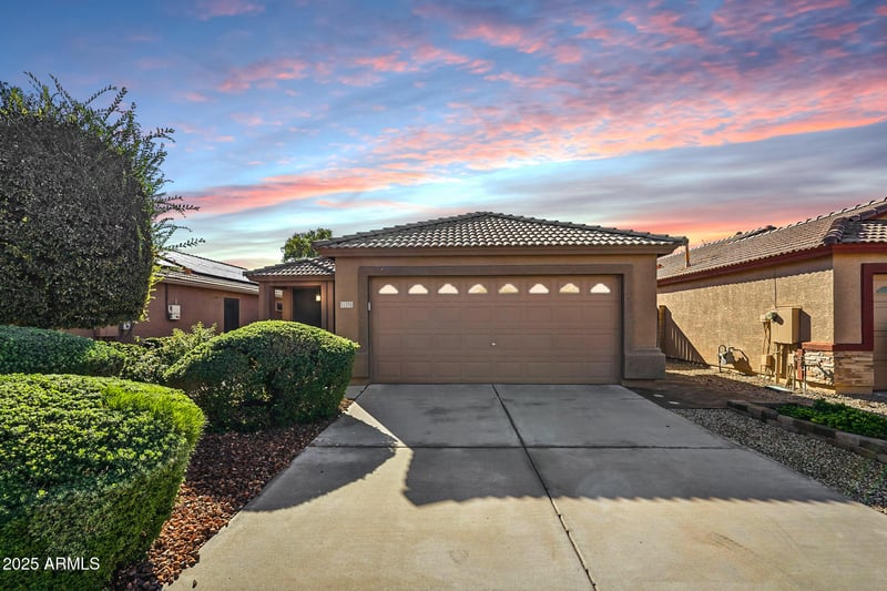 11355 Crestbrook Dr, Surprise, AZ 85378
