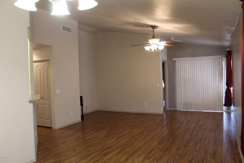 11355 W Davis Ln, Avondale, AZ 85323