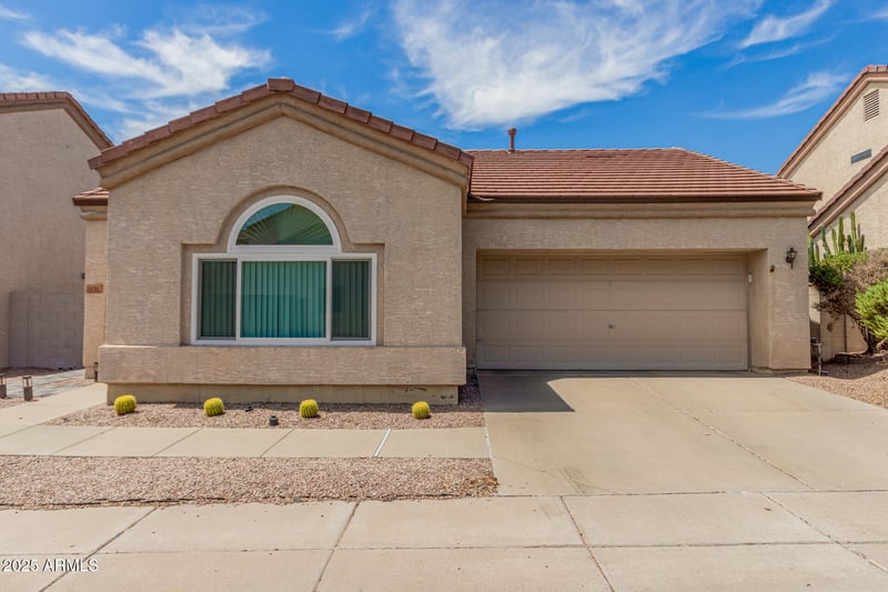 1136 87th Pl, Mesa, AZ 85207