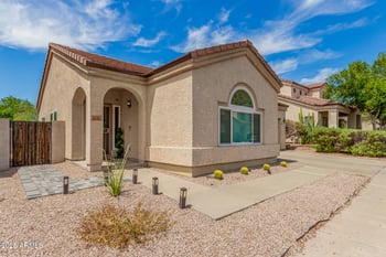 1136 87th Pl, Mesa, AZ 85207