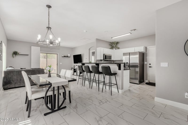 1136 87th Pl, Mesa, AZ 85207