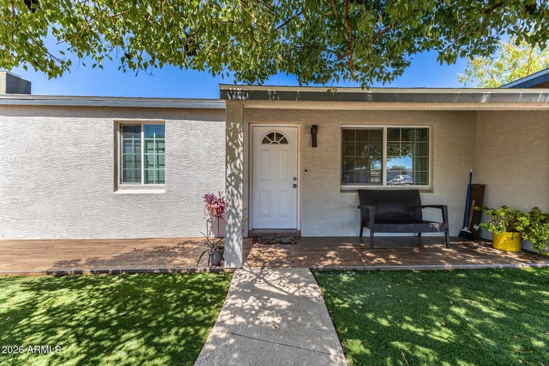 1136 Sunnyslope Ln, Phoenix, AZ 85020