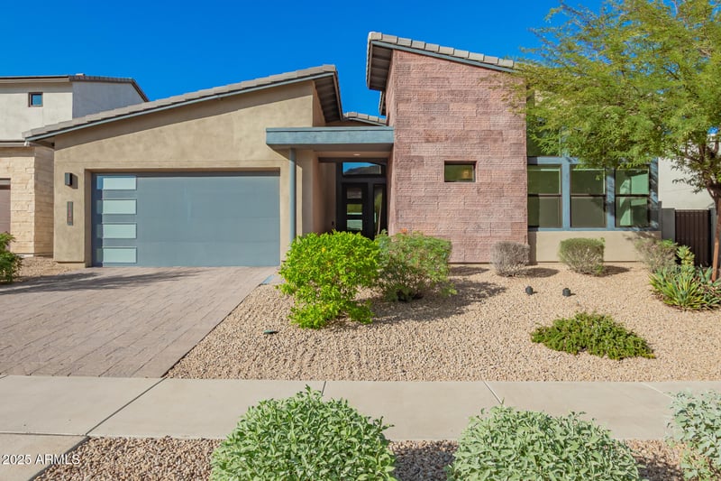 1136 La Mirada Dr, Phoenix, AZ 85042