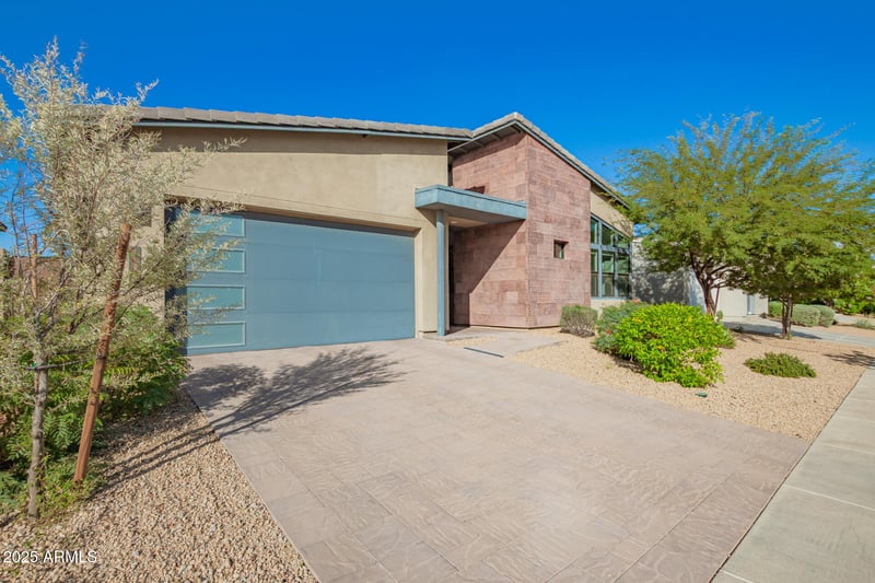 1136 La Mirada Dr, Phoenix, AZ 85042