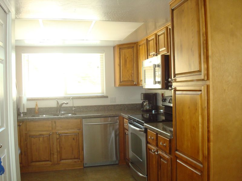 1136 S Chestnut St, Mesa, AZ 85204