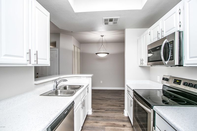 11375 E Sahuaro Dr #1092, Scottsdale, AZ 85259