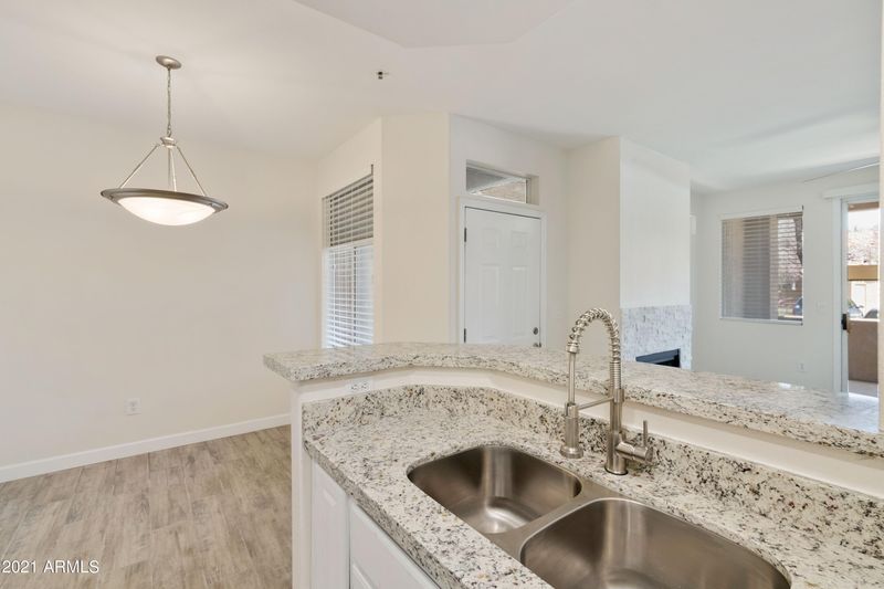 11375 E Sahuaro Dr #1103, Scottsdale, AZ 85259