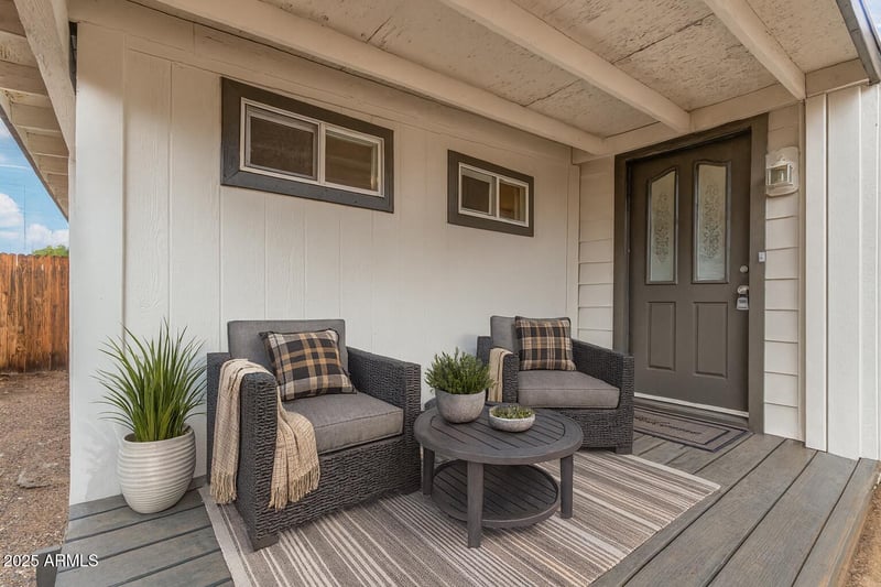 1138 76th Pl, Mesa, AZ 85208