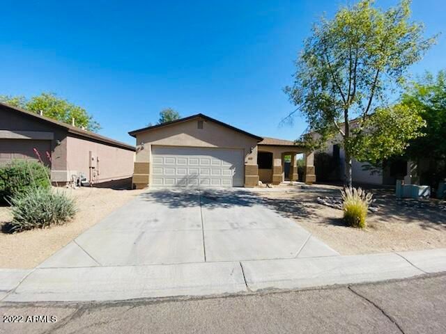 1138 E Omega Dr, San Tan Valley, AZ 85143