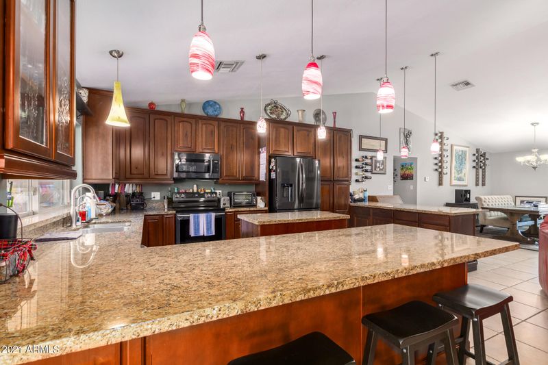 1138 E Redfield Rd, Phoenix, AZ 85022