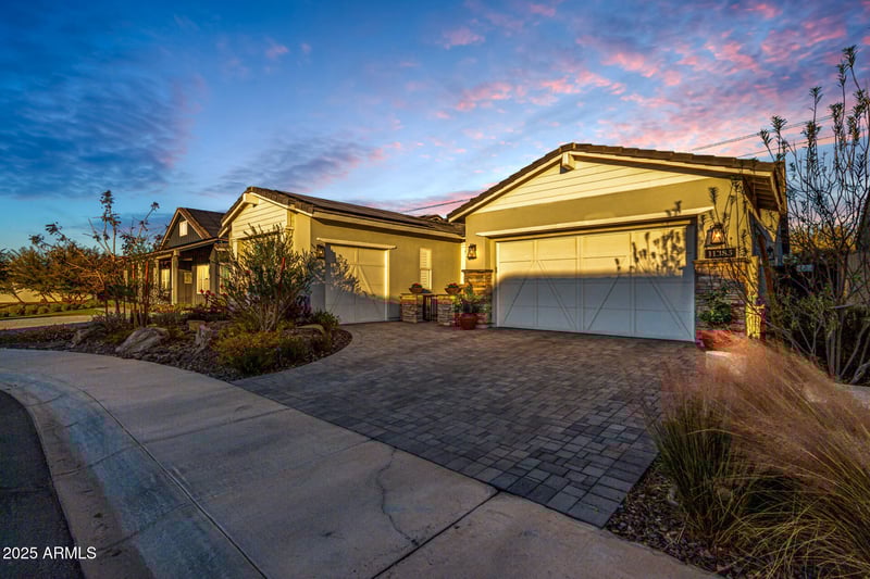 11385 Luckenbach St, Surprise, AZ 85388