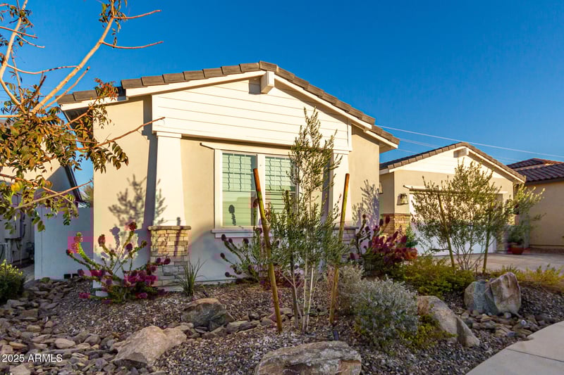 11385 Luckenbach St, Surprise, AZ 85388