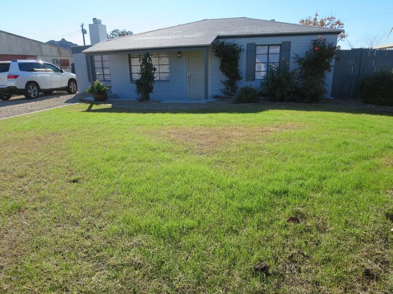 1139 E Hatcher Rd, Phoenix, AZ 85020