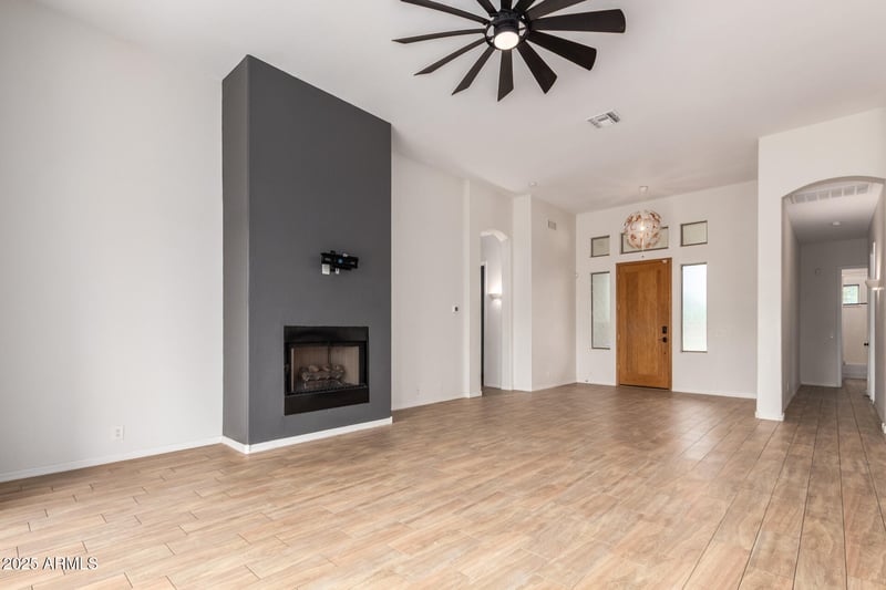 1139 Ocotillo Rd, Phoenix, AZ 85014