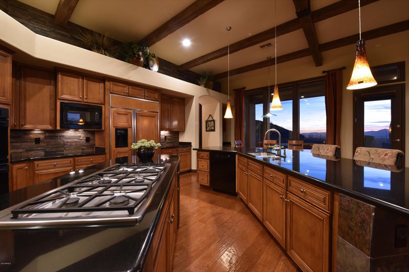 11399 E Winchcomb Dr, Scottsdale, AZ 85255