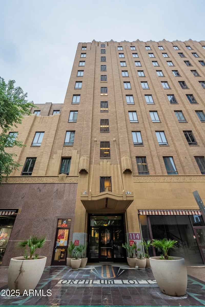 114 Adams St #1007, Phoenix, AZ 85003