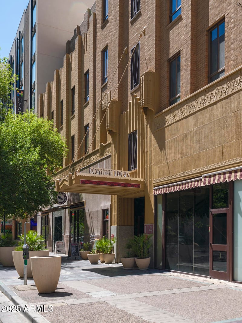 114 Adams St #907, Phoenix, AZ 85003