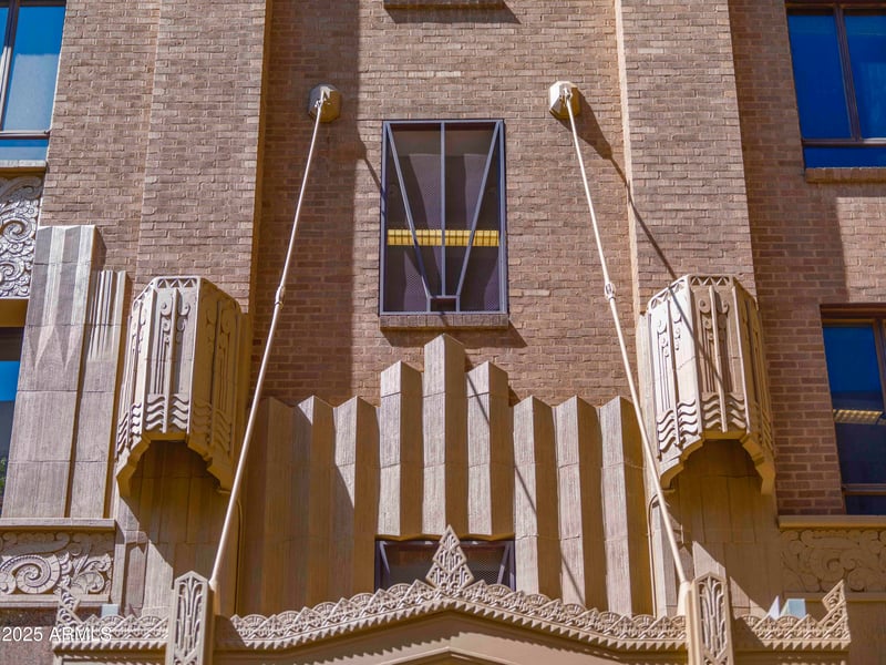 114 Adams St #907, Phoenix, AZ 85003