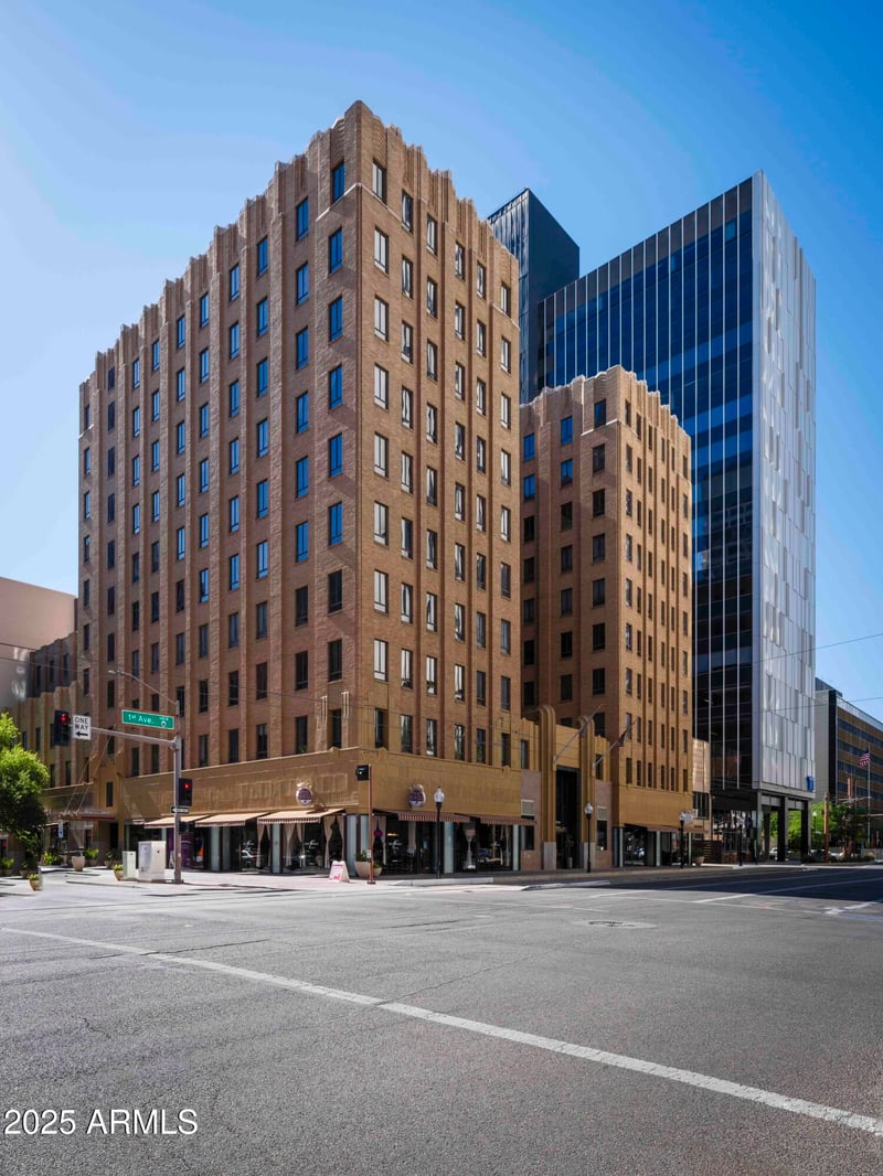 114 Adams St #907, Phoenix, AZ 85003