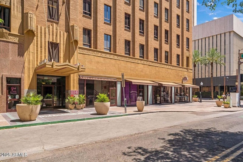 114 Adams St #910, Phoenix, AZ 85003