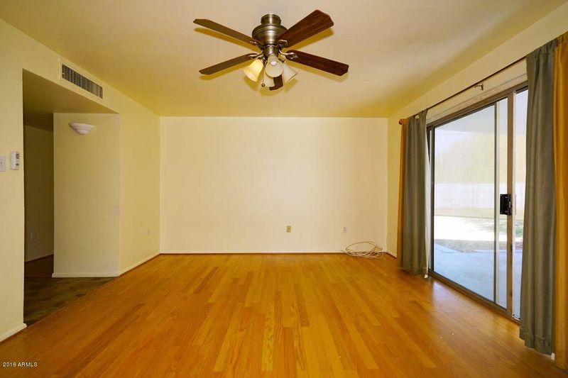 114 E Royal Palm Rd, Phoenix, AZ 85020