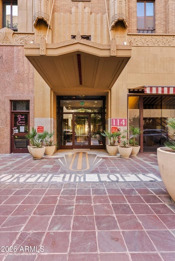114 Adams St #802, Phoenix, AZ 85003